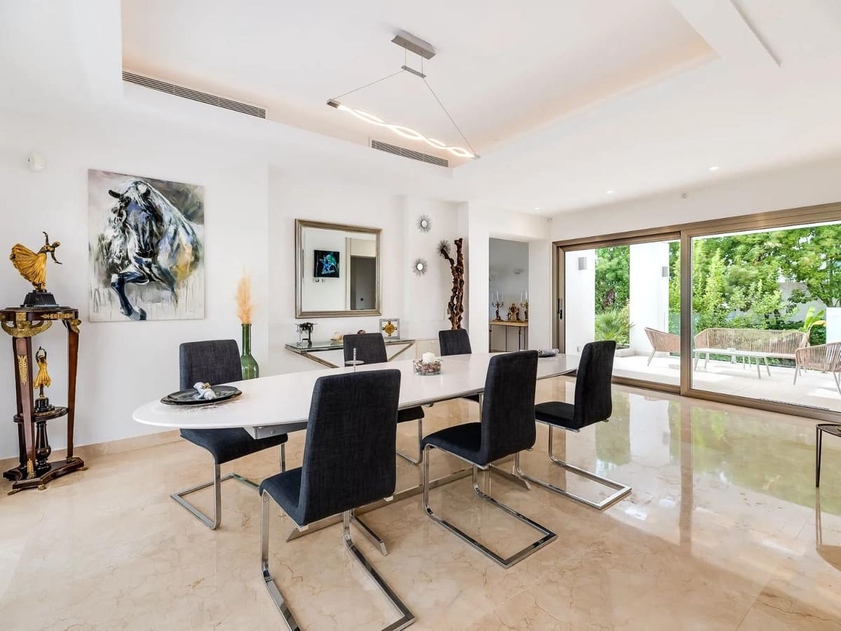 5 quarto Moradia para arrendar em Benahavis com piscina garagem - 15 000 € (Ref: 10155421)