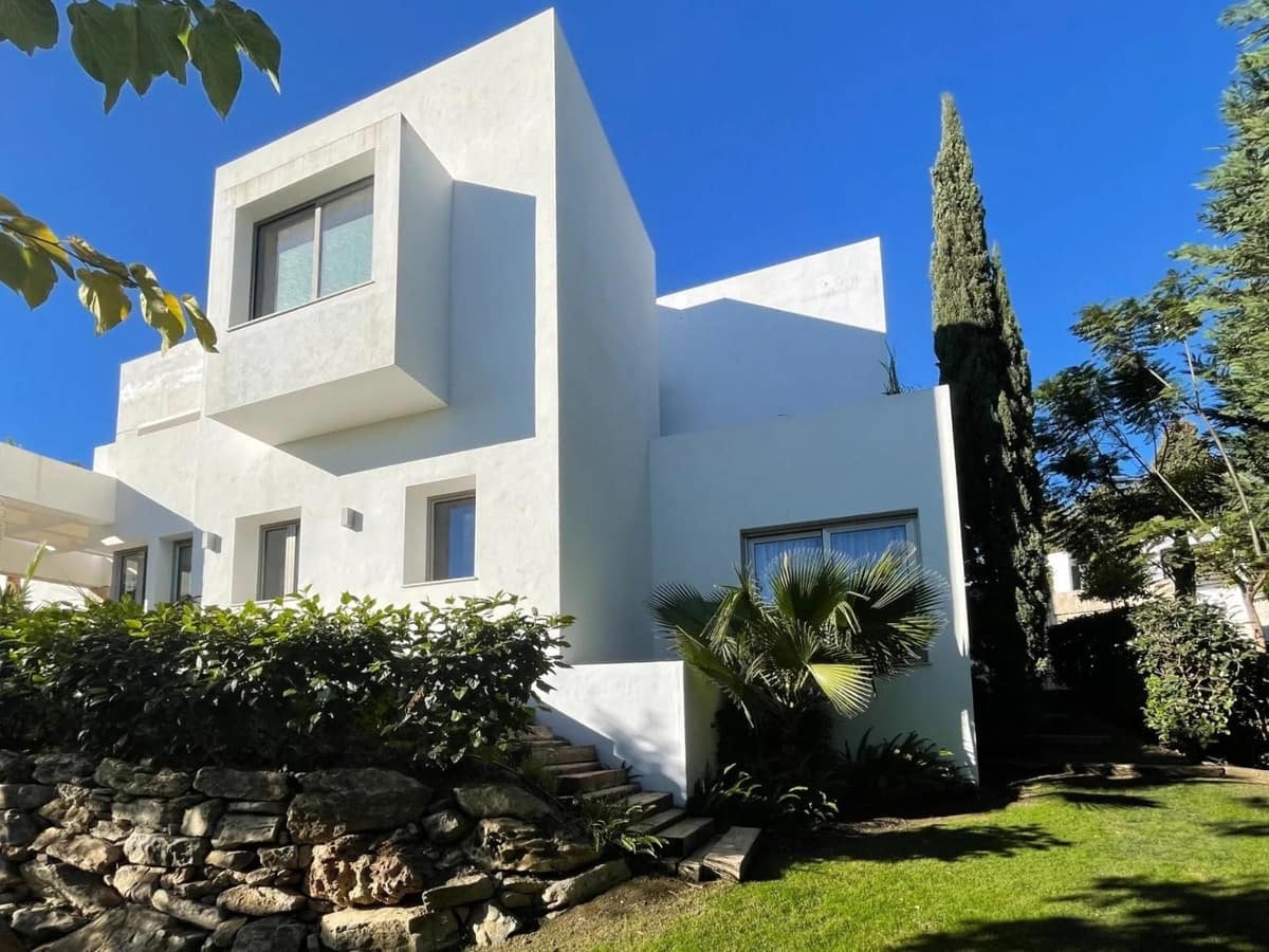 5 quarto Moradia para arrendar em Benahavis com piscina garagem - 15 000 € (Ref: 10155421)