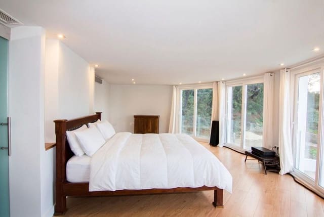 Villa/Maison de 3 chambres à louer à La Mairena, Ojen avec piscine garage - 5 500 € (Ref: 10156115)