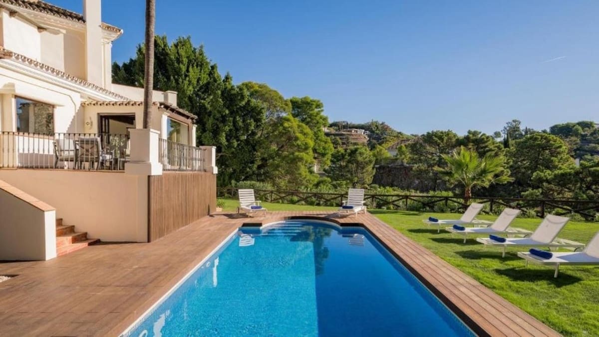 5 Zimmer Villa zu vermieten in La Zagaleta mit Pool Garage - 24.000 € (Ref: 10172442)