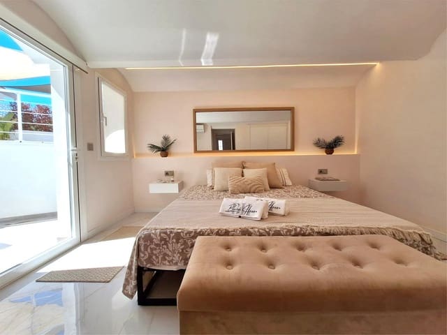 Apartamento Playa de 2 habitaciones en Bahía Dorada, Estepona en alquiler con piscina - 2.500 € (Ref: 10175535)