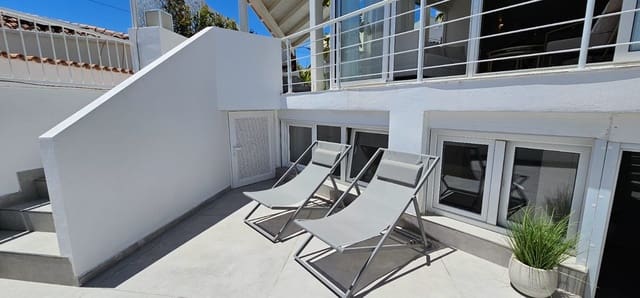 Apartamento Playa de 1 habitación en Bahía Dorada, Estepona en alquiler con piscina garaje - 1.150 € (Ref: 10175536)