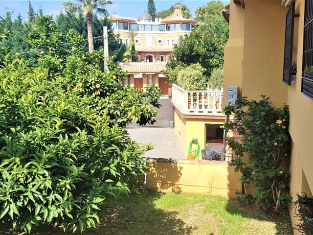 Chalet de 5 habitaciones en Nueva Andalucia, Marbella en venta con piscina garaje - 1.495.000 € (Ref: 6147437)