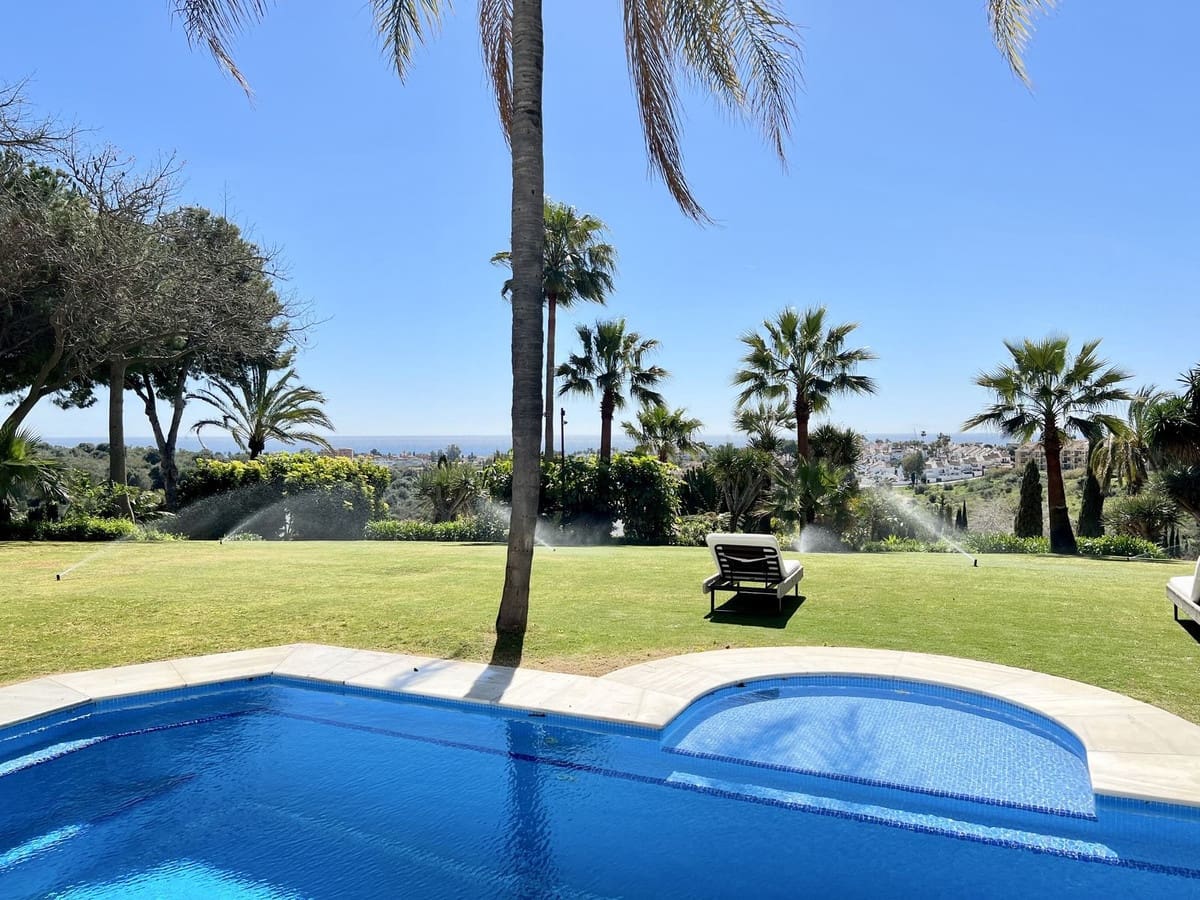 11 bedroom Villa for sale in Benahavis with pool garage - € 7,950,000 (Ref: 6379133)