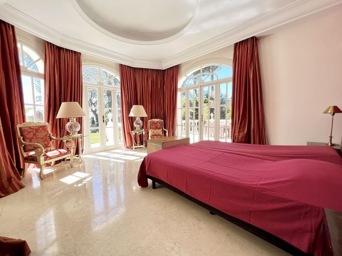 11 soverom Villa til salgs i Benahavis med svømmebasseng garasje - € 7 950 000 (Ref: 6379133)