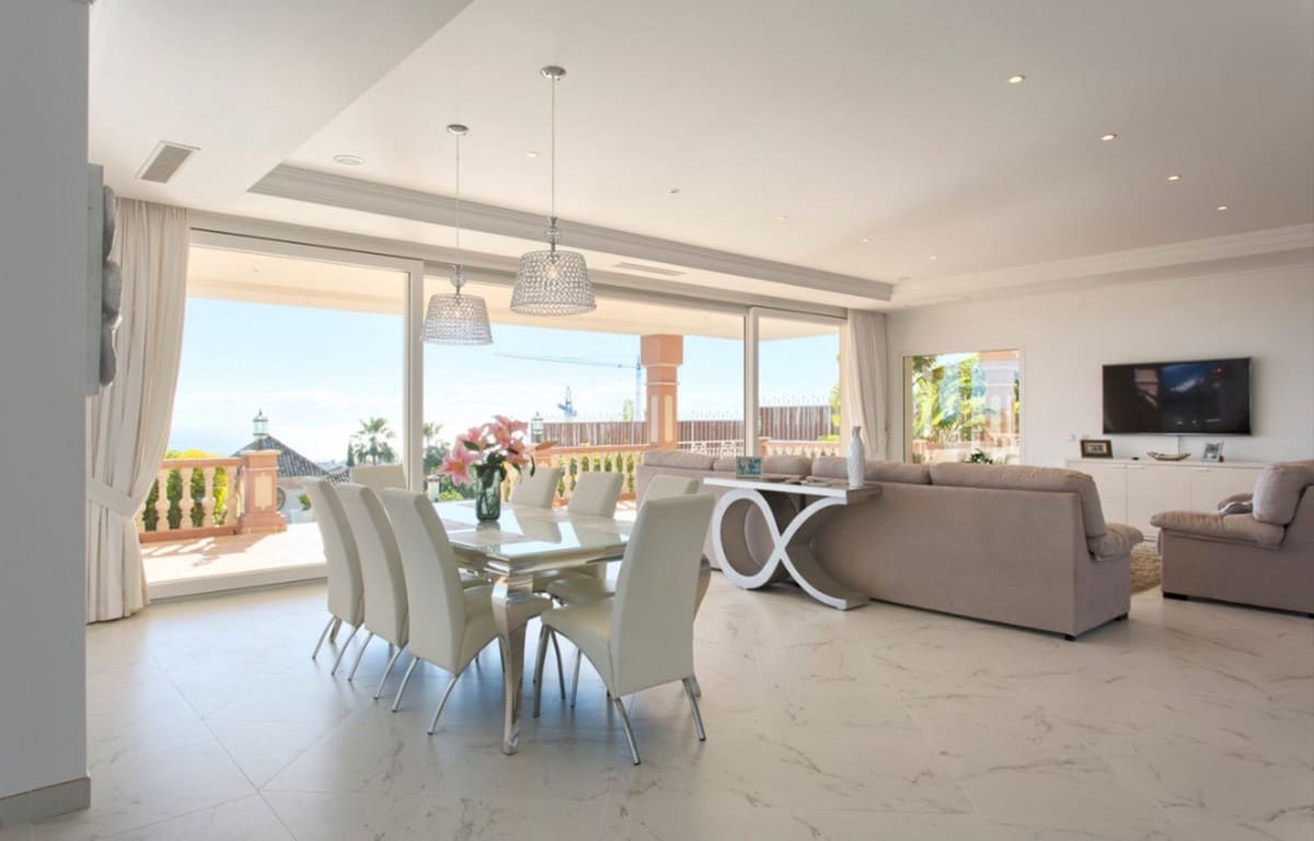 8 soverom Villa til salgs i Los Flamingos med svømmebasseng garasje - € 3 950 000 (Ref: 7551440)