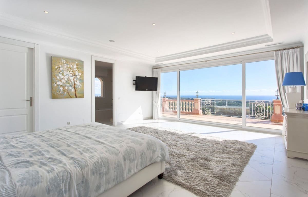 8 soverom Villa til salgs i Los Flamingos med svømmebasseng garasje - € 3 950 000 (Ref: 7551440)