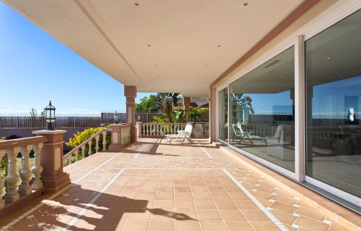 Chalet de 8 habitaciones en Los Flamingos en venta con piscina garaje - 3.950.000 € (Ref: 7551440)