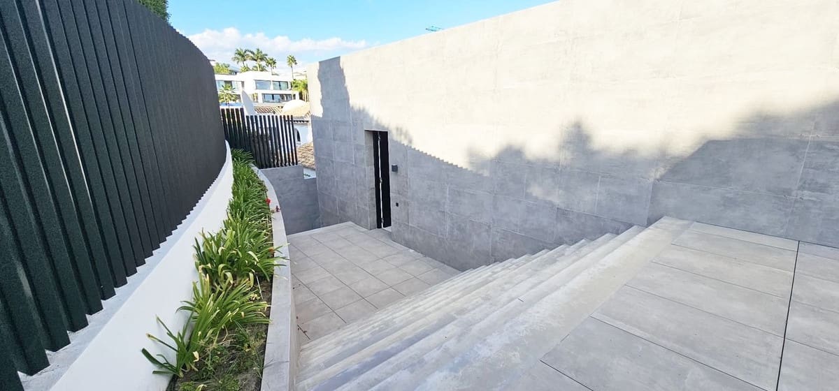 5 slaapkamer Villa te koop in Los Flamingos met zwembad garage - € 4.300.000 (Ref: 7785430)