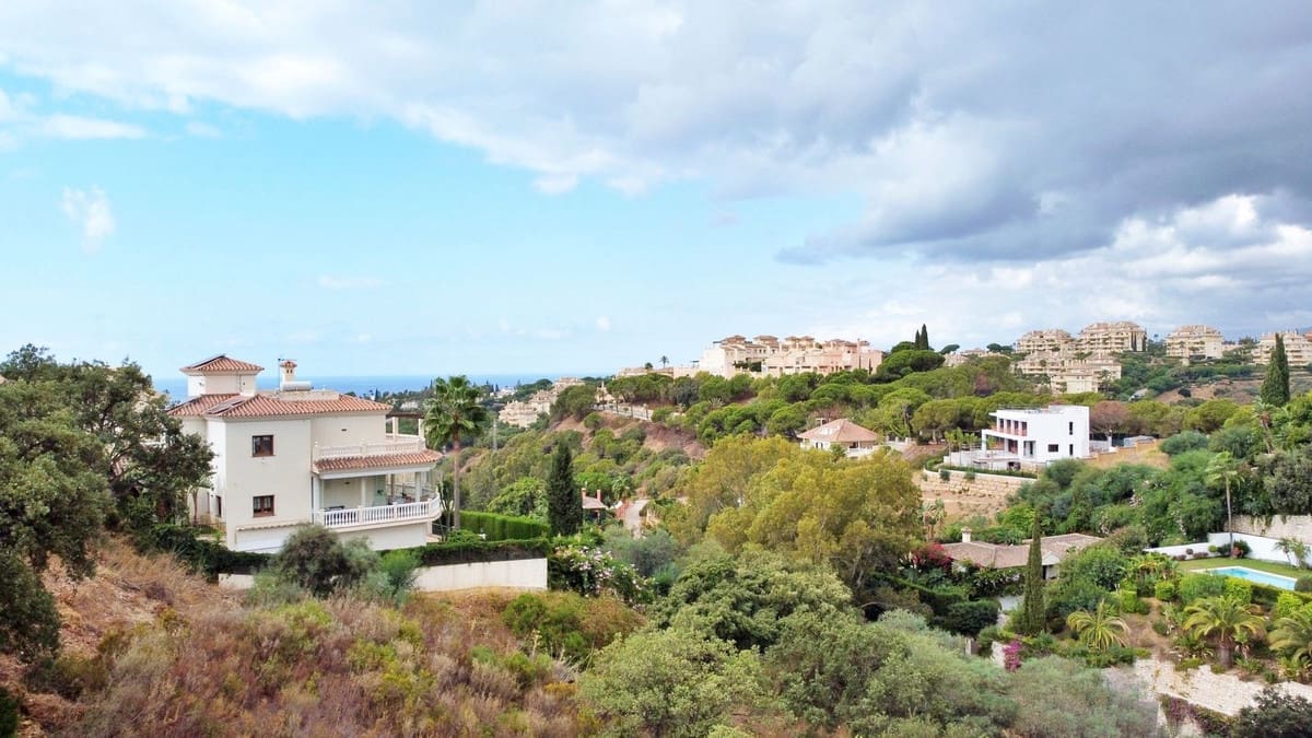 Villa te koop in Elviria met garage - € 325.000 (Ref: 8213304)