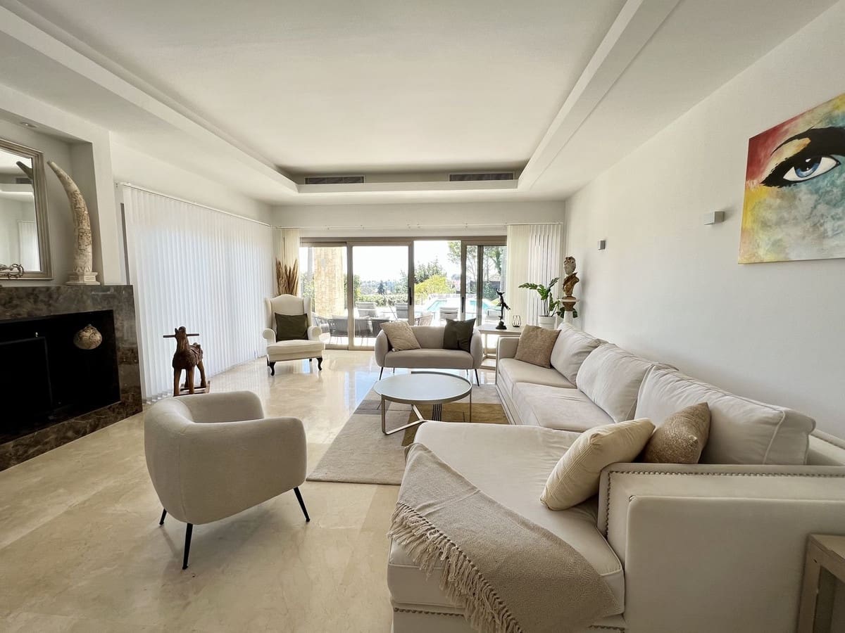 5 sovrum Villa till salu i Benahavis med pool garage - 3 690 000 € (Ref: 8580854)