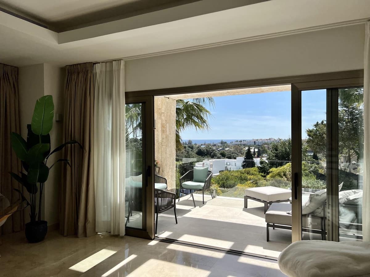 5 sovrum Villa till salu i Benahavis med pool garage - 3 690 000 € (Ref: 8580854)