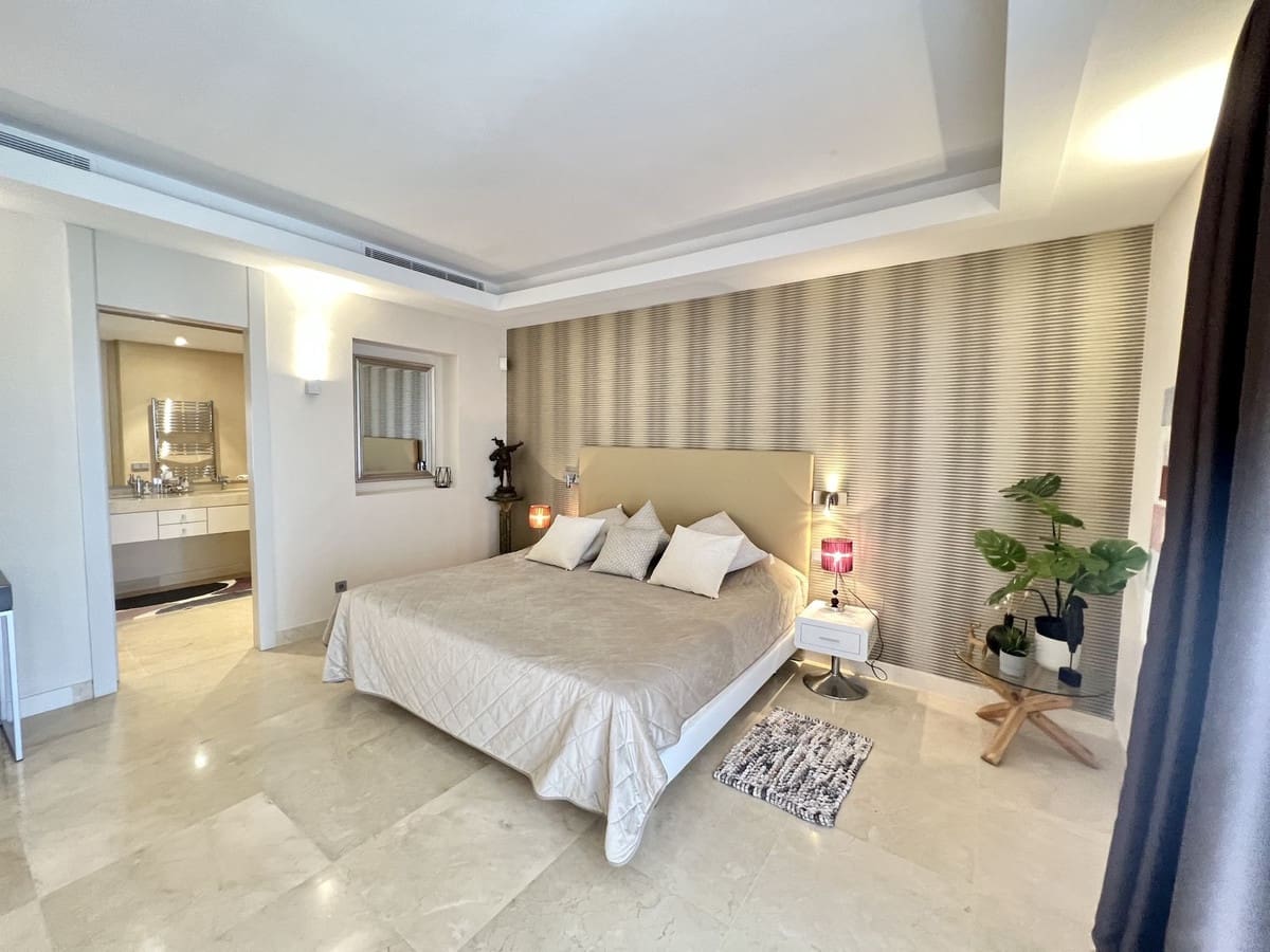 5 sovrum Villa till salu i Benahavis med pool garage - 3 690 000 € (Ref: 8580854)