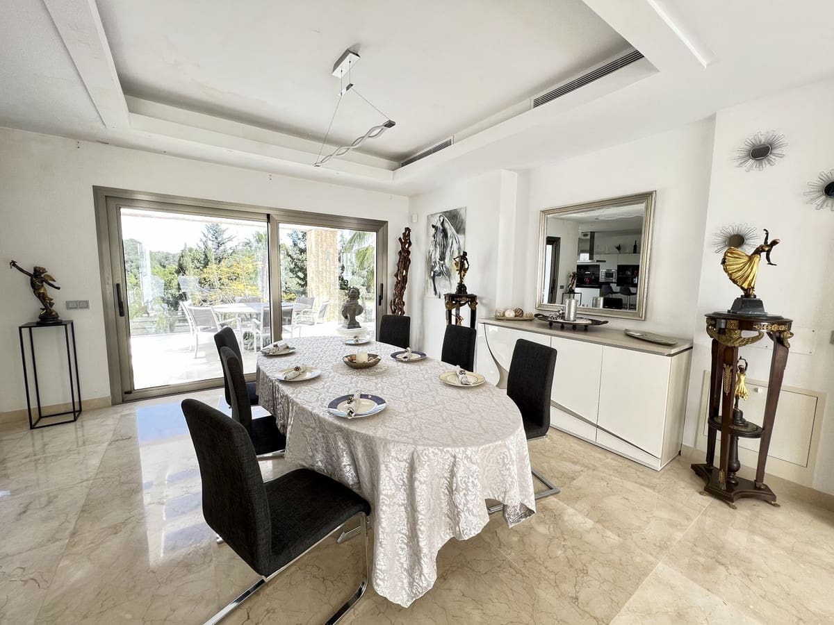 5 slaapkamer Villa te koop in Benahavis met zwembad garage - € 3.690.000 (Ref: 8580854)