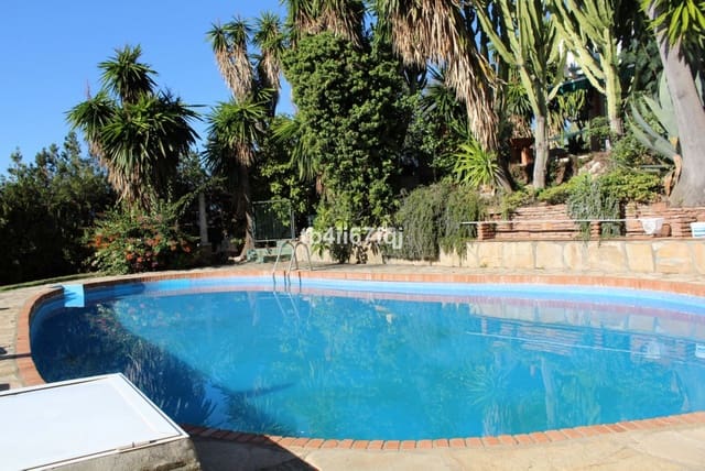 7 Zimmer Finca/Landgut zu verkaufen in Atalaya-Isdabe, Estepona mit Pool Garage - 2.650.000 € (Ref: 8602434)