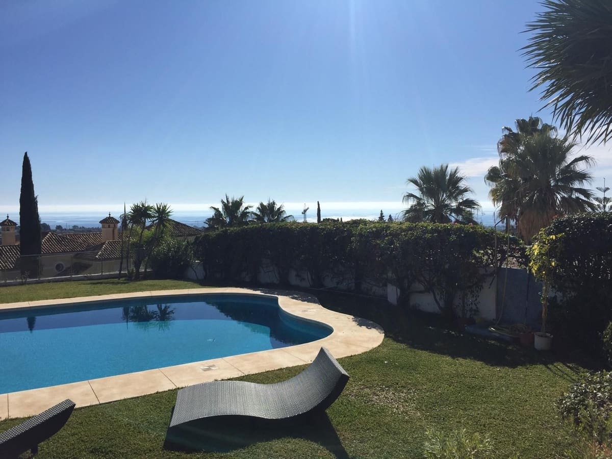 10 soveværelse Villa til salg i El Paraiso med swimmingpool garage - € 3.250.000 (Ref: 8609468)