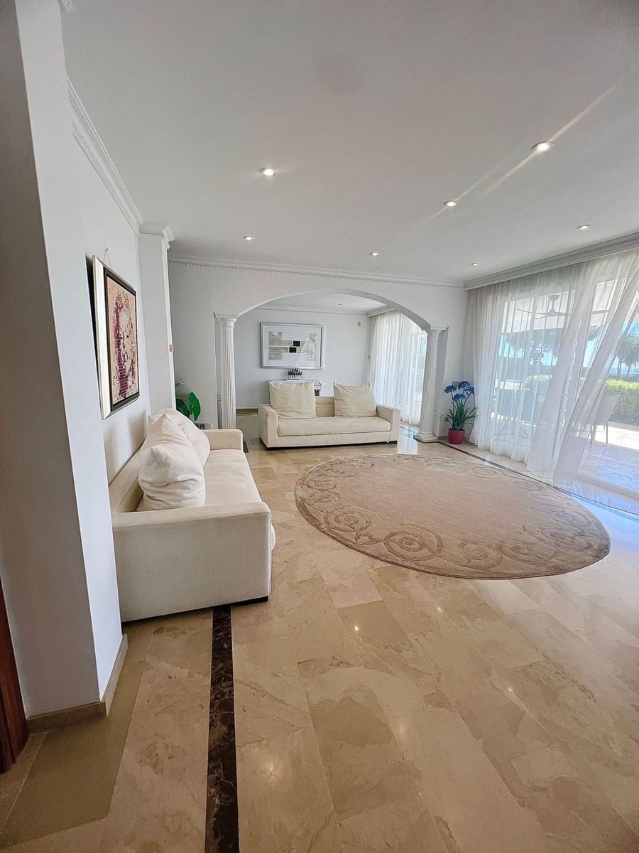 10 soveværelse Villa til salg i El Paraiso med swimmingpool garage - € 3.250.000 (Ref: 8609468)