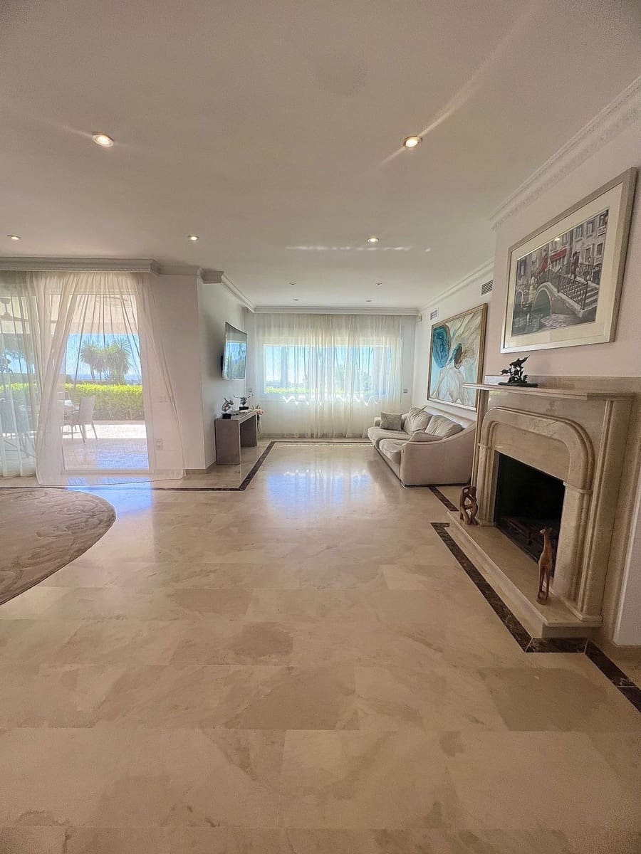 10 soveværelse Villa til salg i El Paraiso med swimmingpool garage - € 3.250.000 (Ref: 8609468)