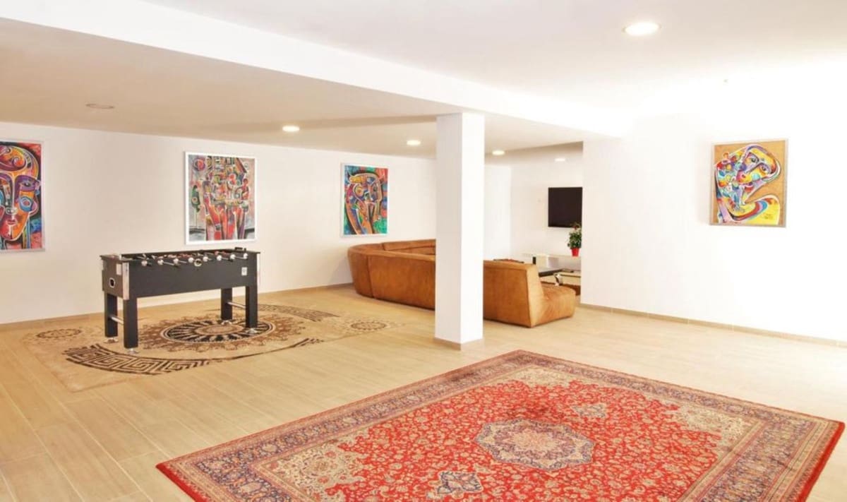 10 soveværelse Villa til salg i El Paraiso med swimmingpool garage - € 3.250.000 (Ref: 8609468)