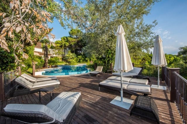 8 bedroom Villa for sale in La Zagaleta, Benahavís with garage - € 5,850,000 (Ref: 8609469)