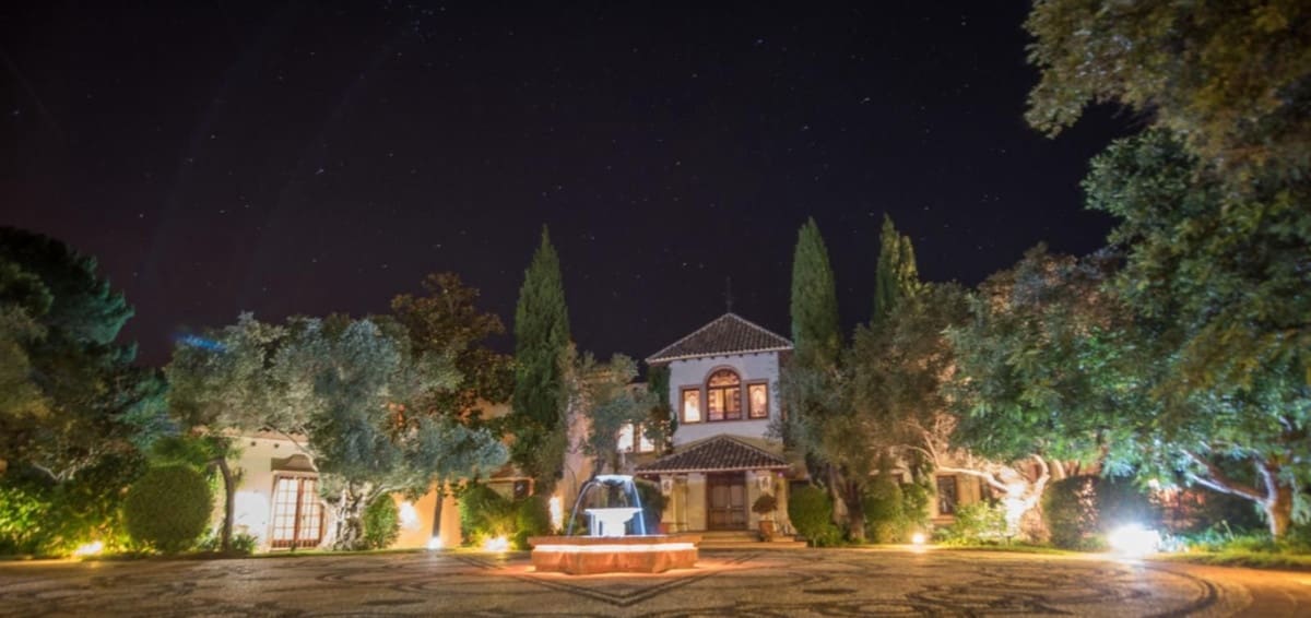 8 bedroom Villa for sale in La Zagaleta with garage - € 5,850,000 (Ref: 8609469)