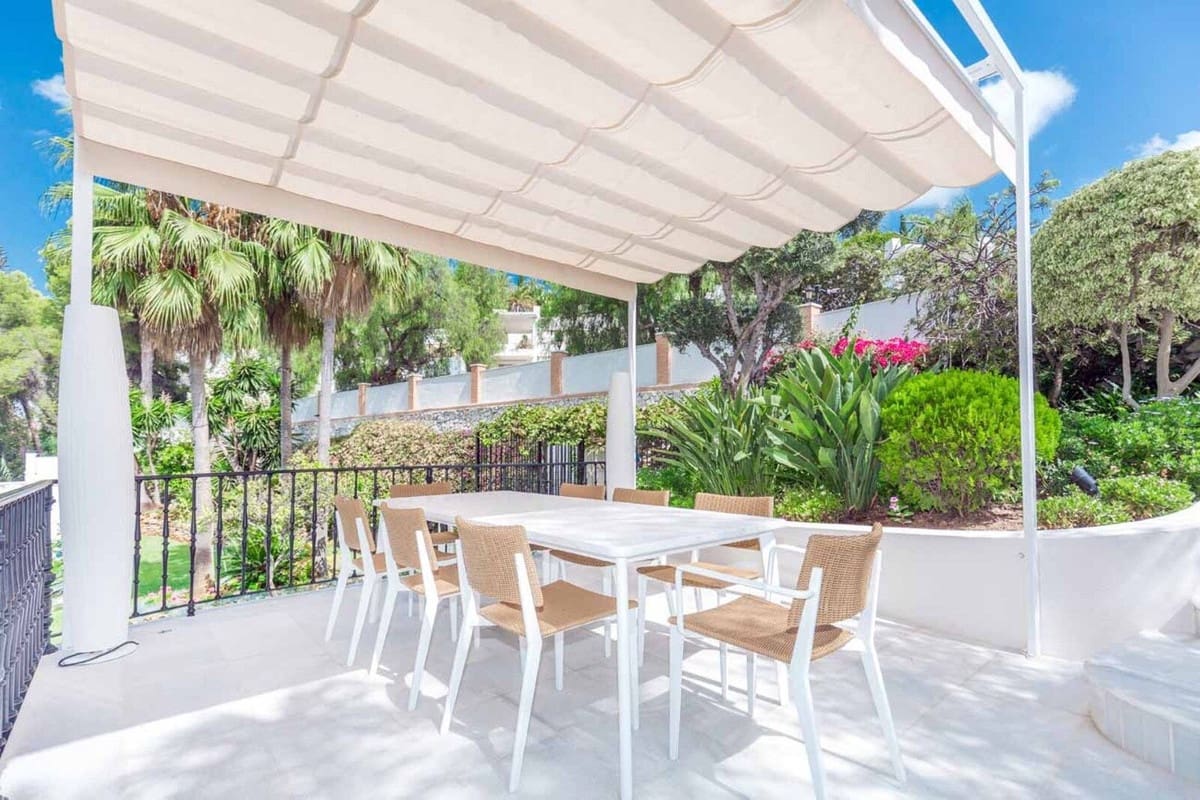 6 soveværelse Villa til salg i Rio Real med swimmingpool garage - € 2.890.000 (Ref: 8611373)