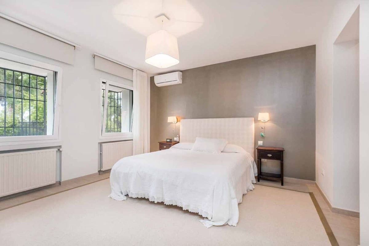 6 chambre Villa/Maison à vendre à Rio Real avec piscine garage - 2 890 000 € (Ref: 8611373)