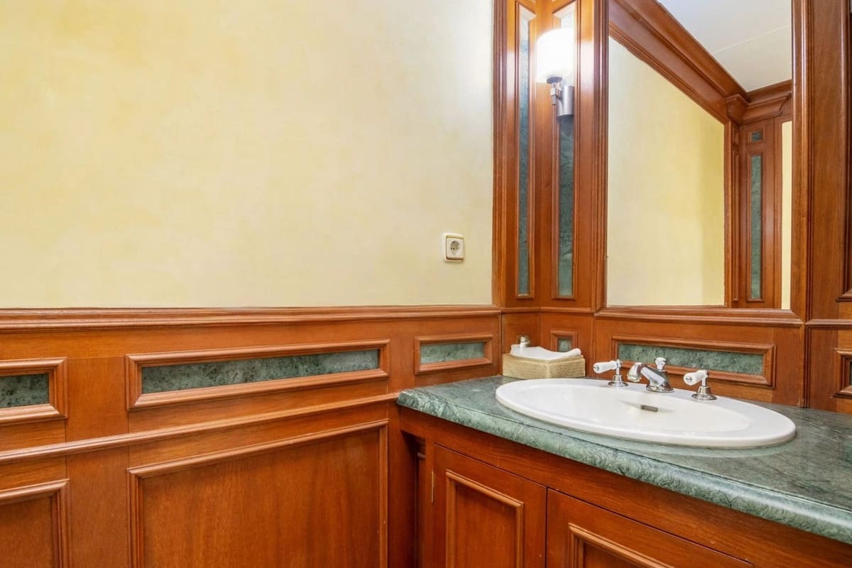 3 quarto Apartamento para venda em Golden Mile com piscina garagem - 1 650 000 € (Ref: 8754791)