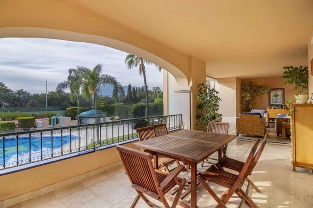 3 soverom Leilighet til salgs i Golden Mile, Marbella med svømmebasseng garasje - € 1 750 000 (Ref: 8754791)