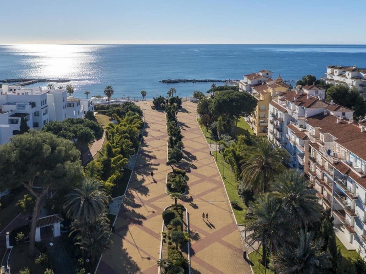 3 Zimmer Penthouse zu verkaufen in Puerto Banus mit Pool Garage - 1.595.000 € (Ref: 8913320)