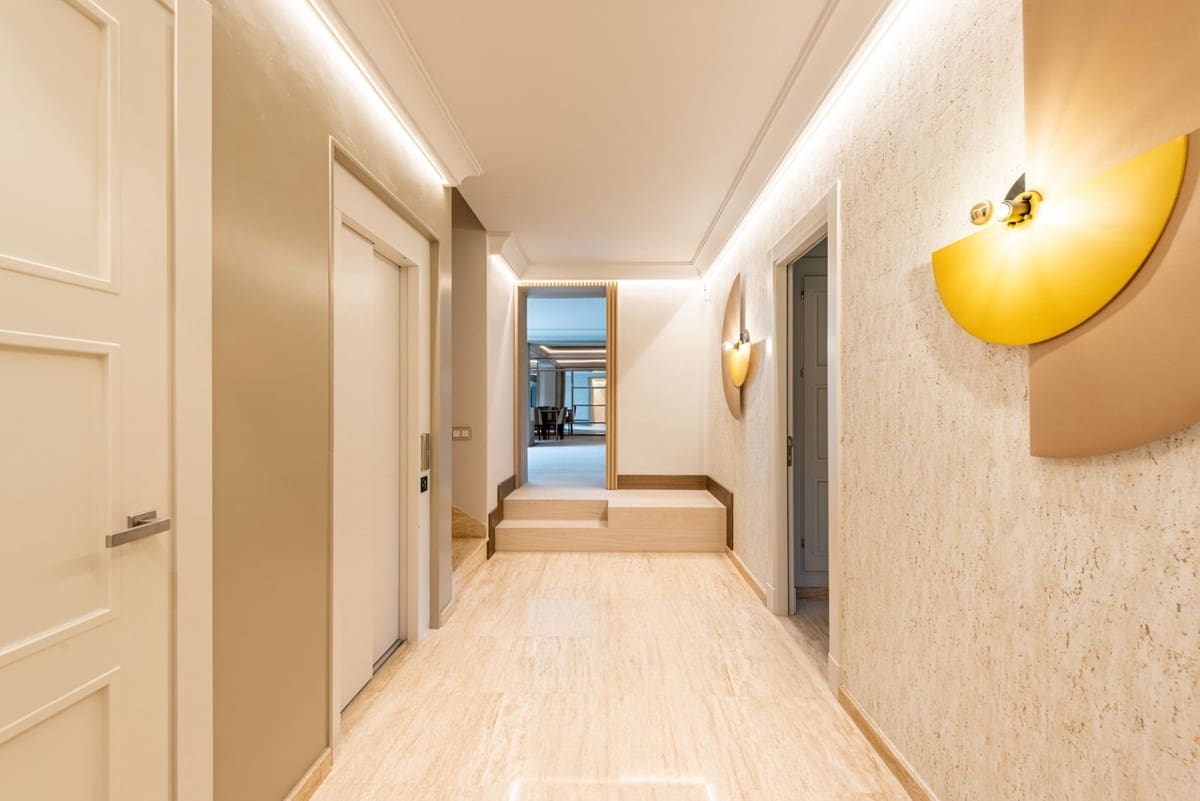 16 bedroom Villa for sale in Benahavis with pool garage - € 13,950,000 (Ref: 8941694)