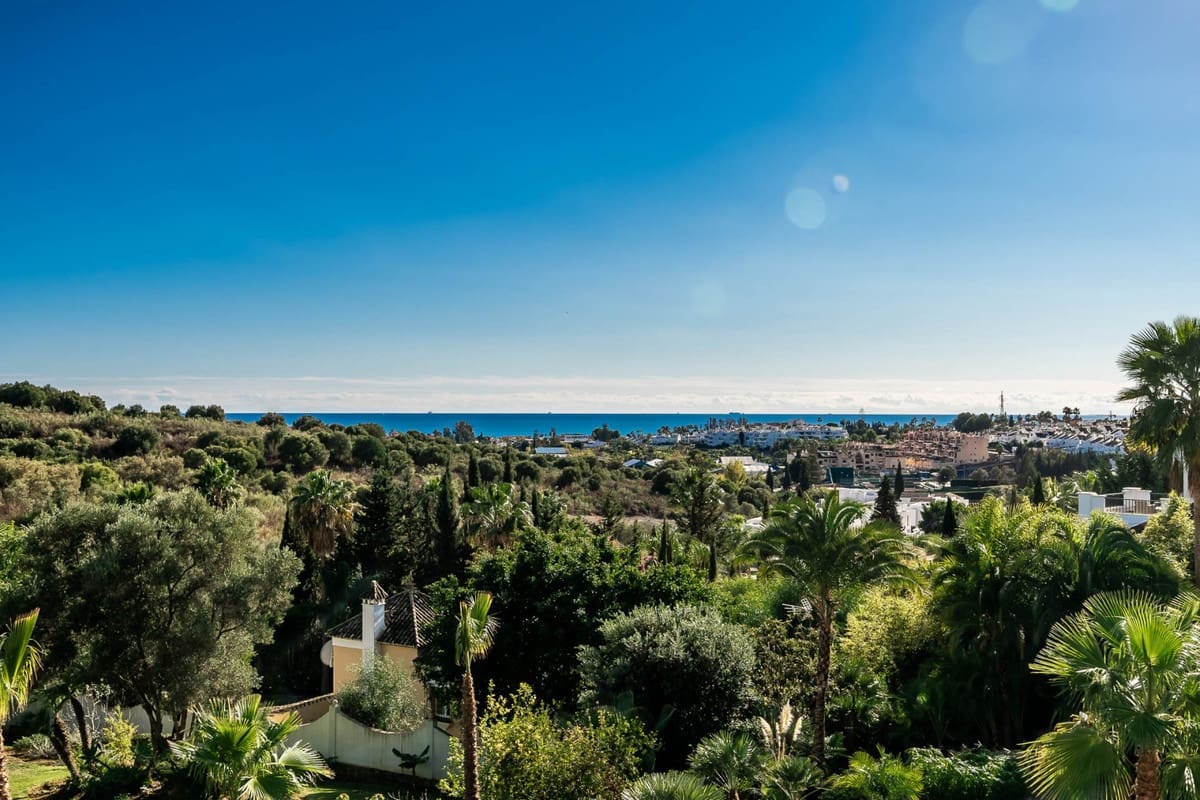 16 bedroom Villa for sale in Benahavis with pool garage - € 13,950,000 (Ref: 8941694)