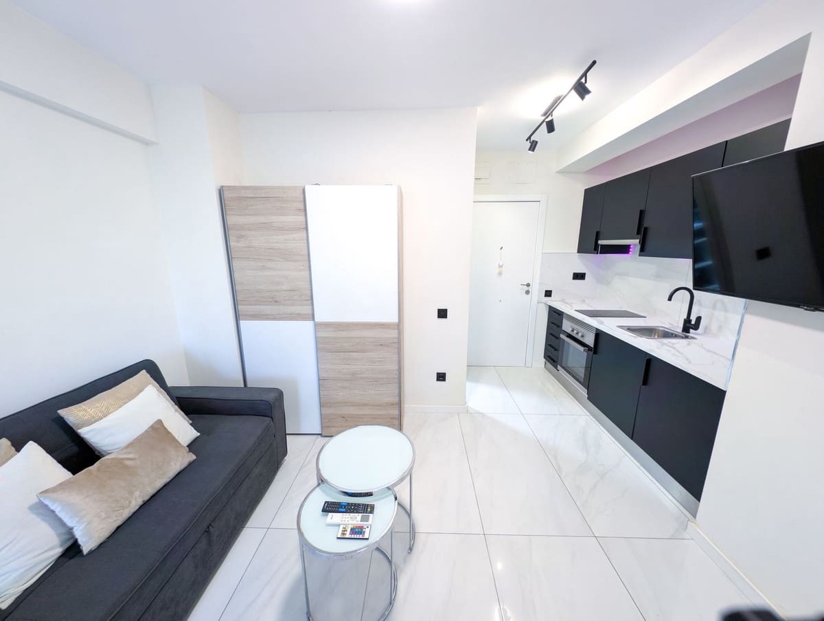 1 bedroom Studio for sale in Nueva Andalucia with pool garage - € 239,000 (Ref: 8944820)