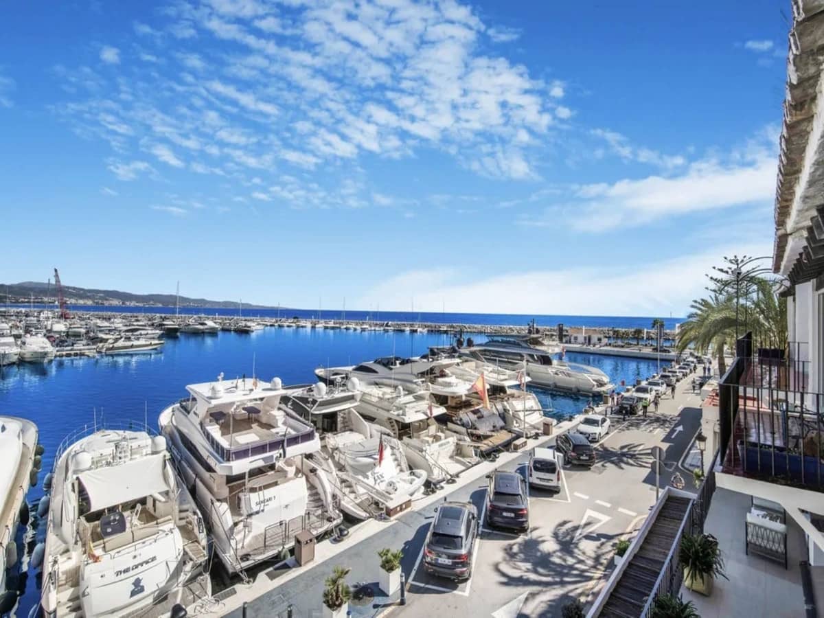 2 slaapkamer Penthouse te koop in Puerto Banus - € 1.440.000 (Ref: 8981231)