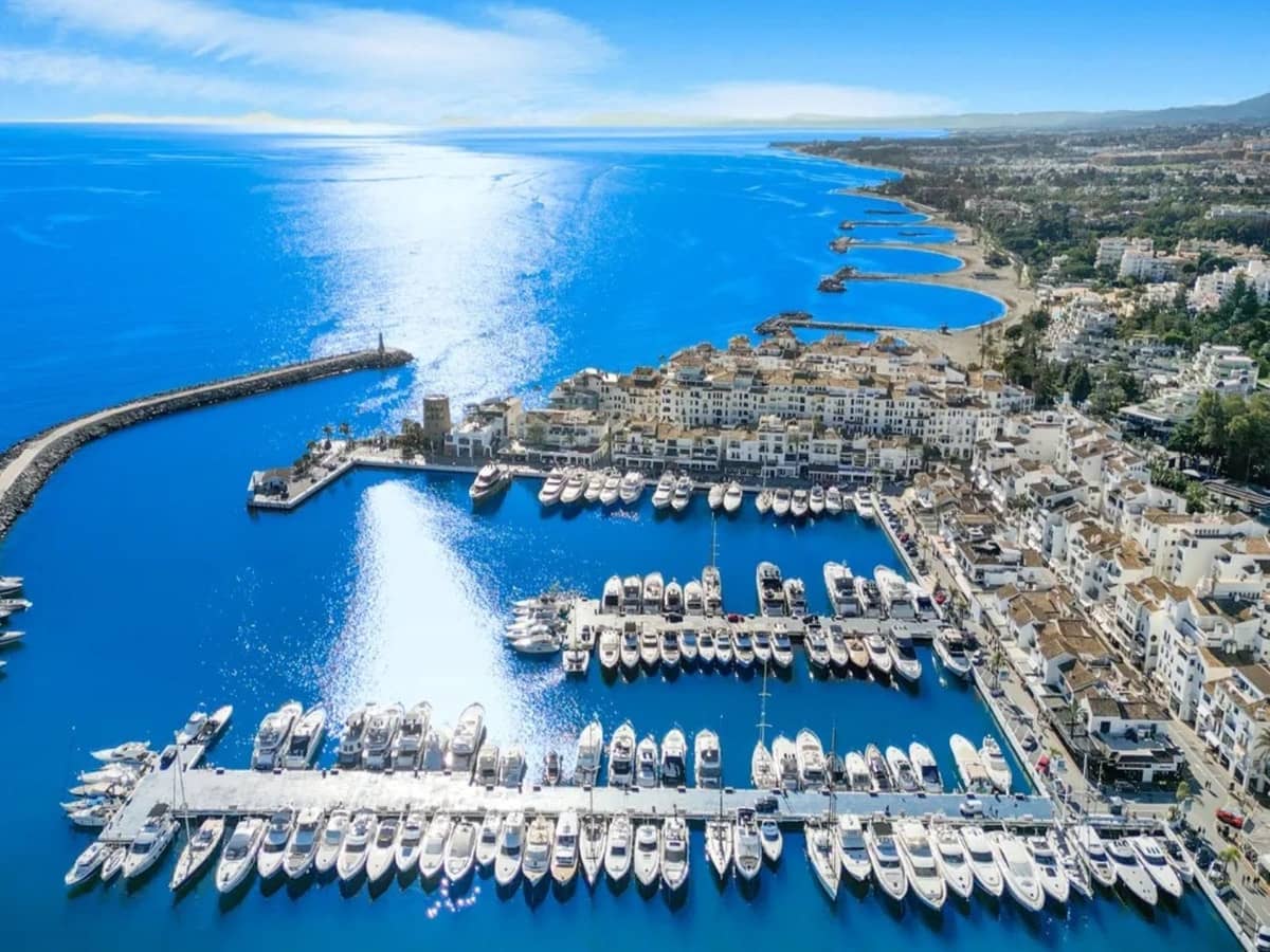 2 slaapkamer Penthouse te koop in Puerto Banus - € 1.440.000 (Ref: 8981231)