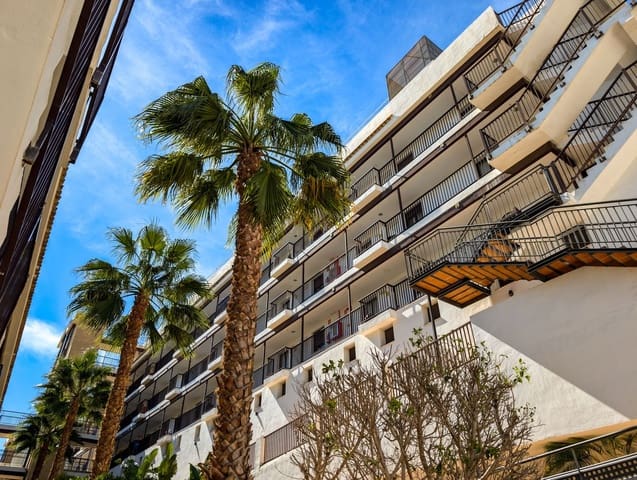2 slaapkamer Hotel te koop in Estepona met zwembad garage - € 164.000 (Ref: 8987133)