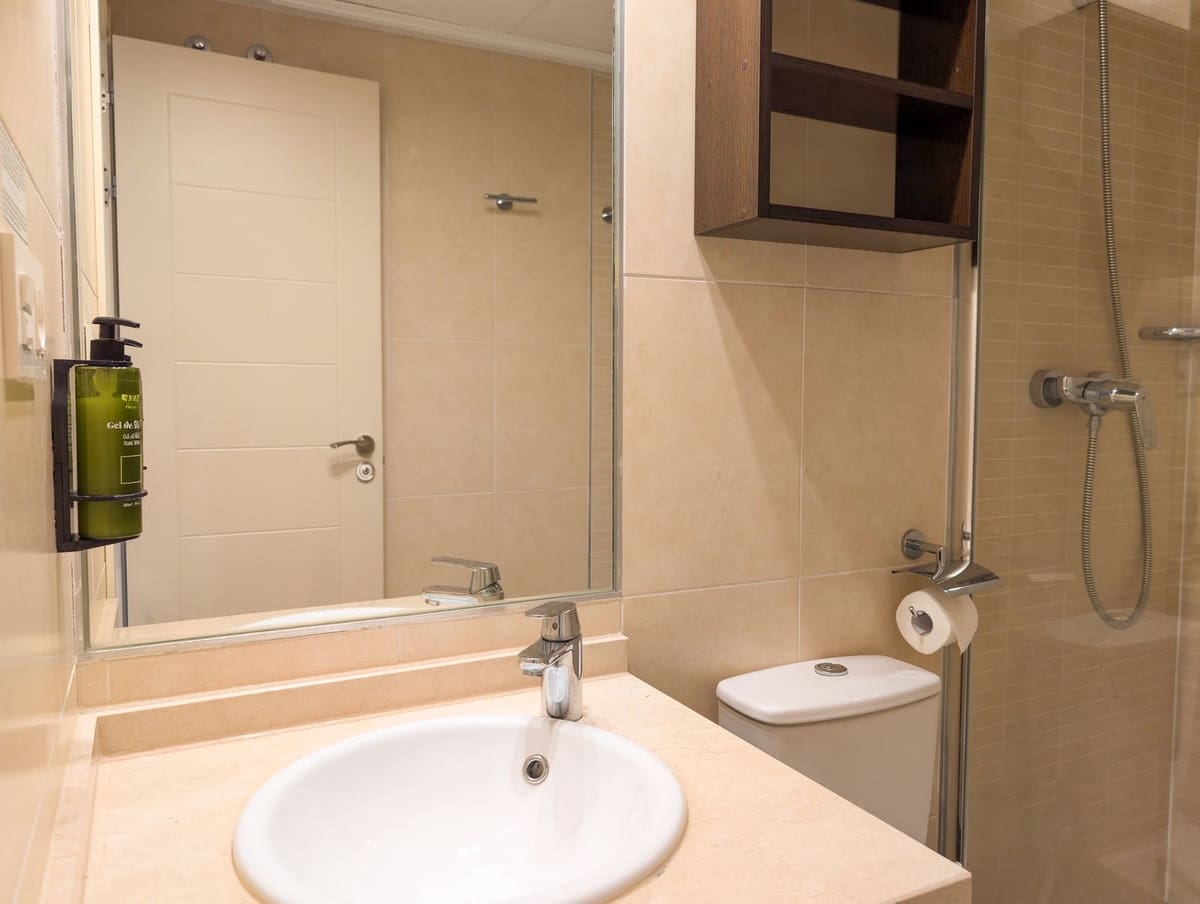 2 bedroom Hotel for sale in Estepona with pool garage - € 164,000 (Ref: 8987133)