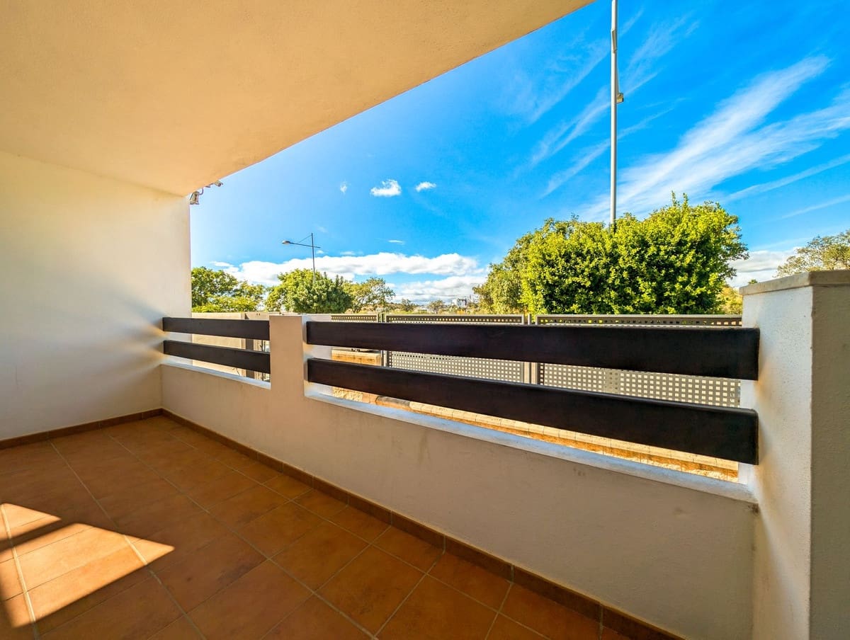 2 soverom Hotell til salgs i Estepona med svømmebasseng garasje - € 164 000 (Ref: 8987133)