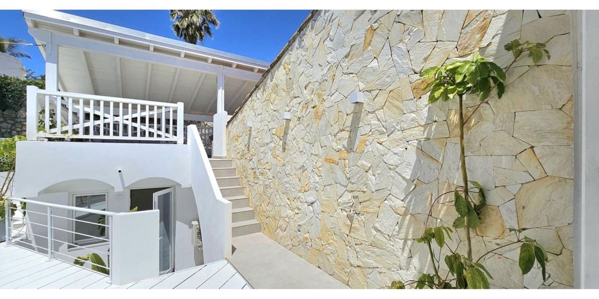 3 camera da letto Villetta Bifamiliare da affitare come casa vacanza in Bahia Dorada con piscina garage - 5.000 € (Rif: 9002326)