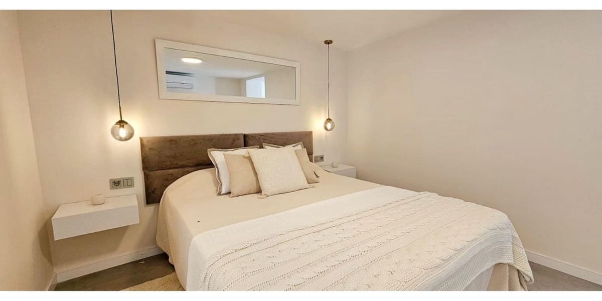 3 camera da letto Villetta Bifamiliare da affitare come casa vacanza in Bahia Dorada con piscina garage - 5.000 € (Rif: 9002326)