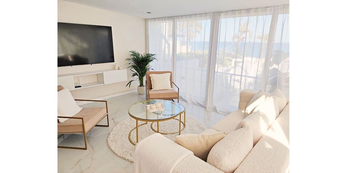 3 camera da letto Villetta Bifamiliare da affitare come casa vacanza in Bahia Dorada con piscina garage - 5.000 € (Rif: 9002326)