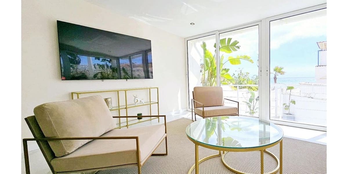 3 camera da letto Villetta Bifamiliare da affitare come casa vacanza in Bahia Dorada con piscina garage - 5.000 € (Rif: 9002326)