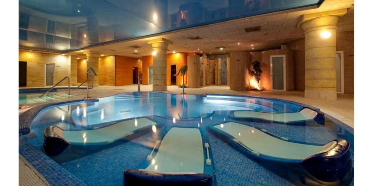 3 camera da letto Villetta Bifamiliare da affitare come casa vacanza in Bahia Dorada con piscina garage - 5.000 € (Rif: 9002326)