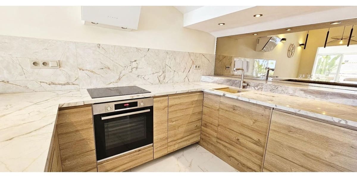 3 sypialnia Dom blizniak na kwatery wakacyjne w Bahia Dorada z basenem garażem - 5 000 € (Ref: 9002326)