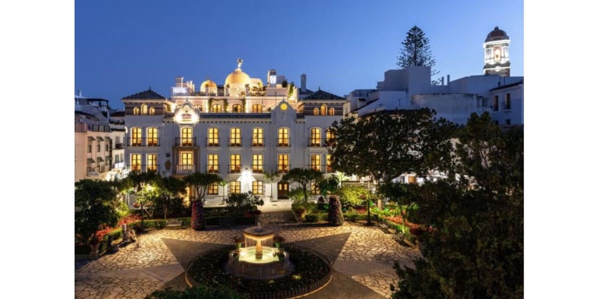 3 sypialnia Dom blizniak na kwatery wakacyjne w Bahia Dorada z basenem garażem - 5 000 € (Ref: 9002326)