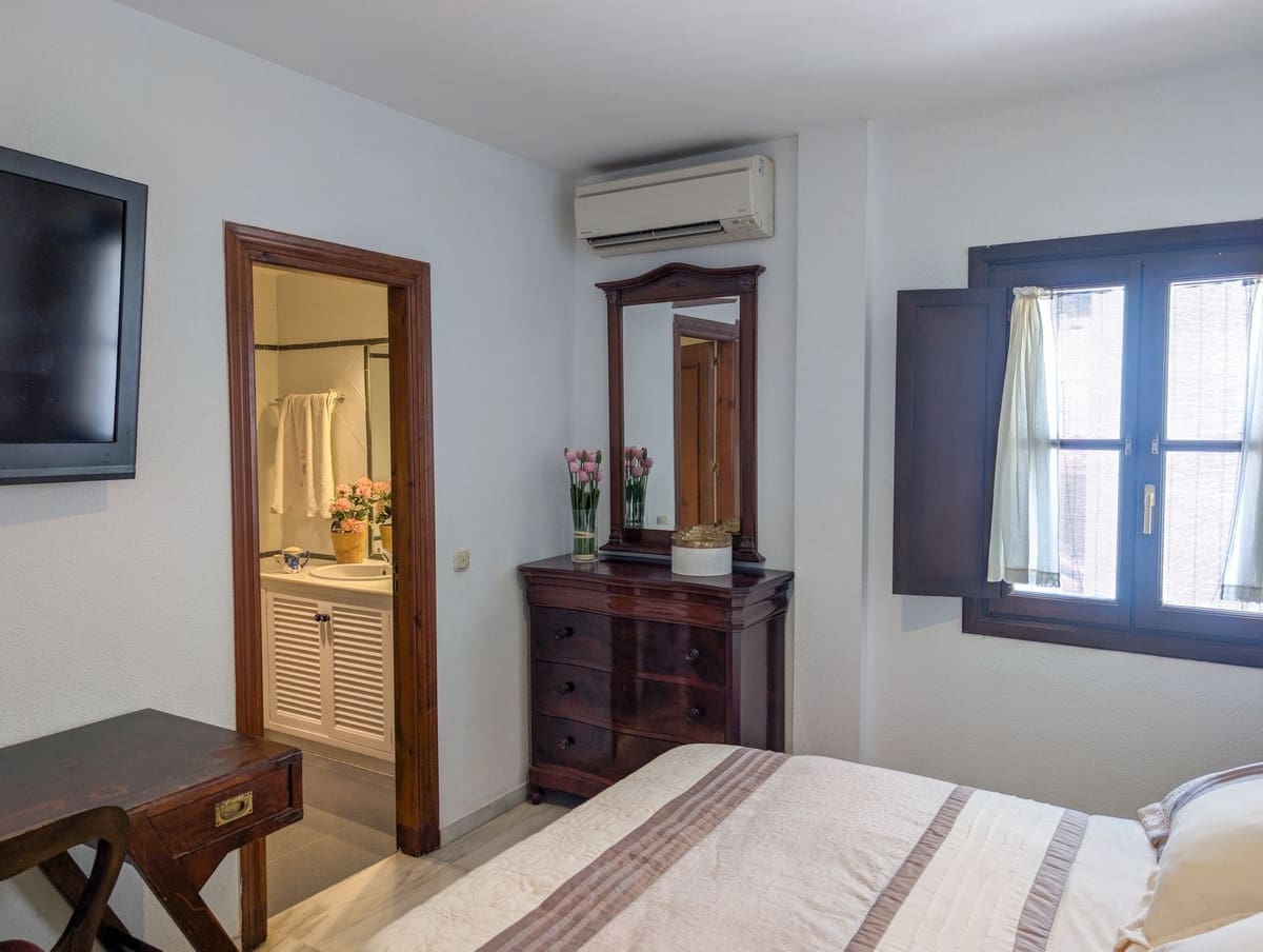 3 sypialnia Penthouse na sprzedaż w Marbella - 725 000 € (Ref: 9019157)