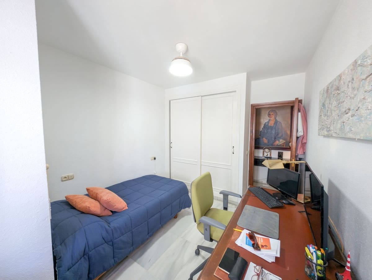 3 slaapkamer Penthouse te koop in Marbella - € 725.000 (Ref: 9019157)