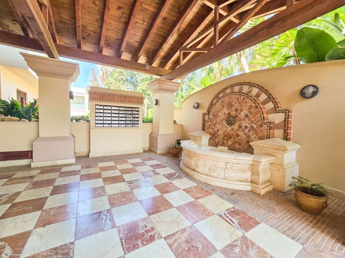 2 quarto Apartamento para venda em Marbella com piscina garagem - 1 095 000 € (Ref: 9035848)