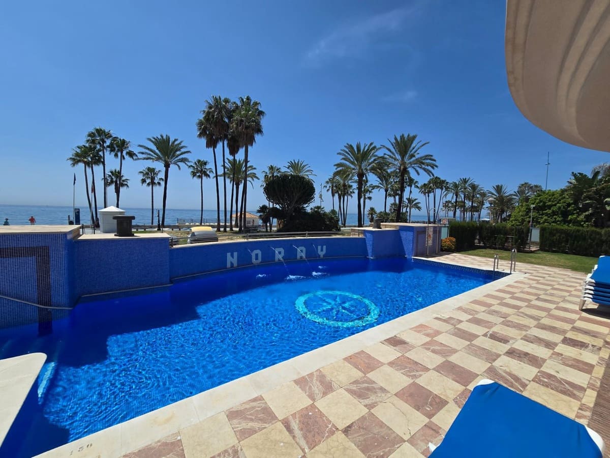 2 soverom Leilighet til salgs i San Pedro de Alcantara med svømmebasseng garasje - € 830 000 (Ref: 9035848)