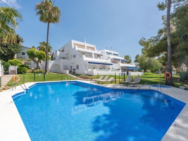 3 makuuhuone Huoneisto myytävänä paikassa Nueva Andalucia, Marbella mukana uima-altaan 
autotalli - 679 000 € (Ref: 9058405)